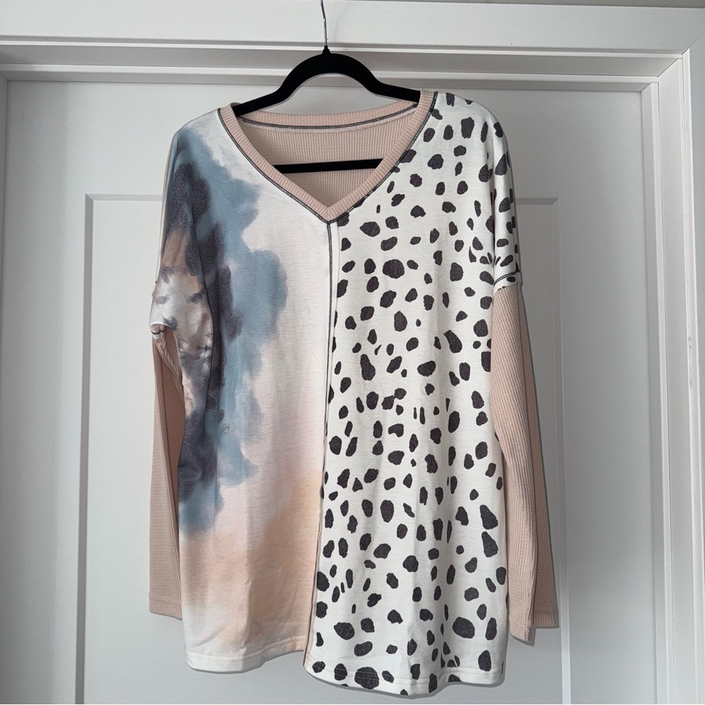 NWOT-Stylish Mixed Print Leopard and Beige Long Sleeve Top Size Large Boutique